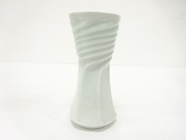  作家物　青磁　捻じり花瓶（保護箱付）